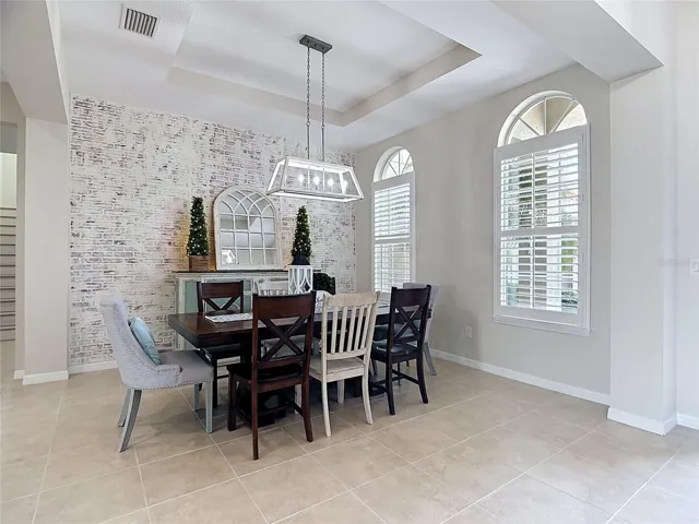 Dining Rm w/ Accent Wall