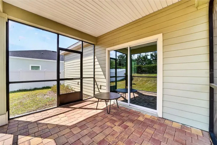 SCREENED IN LANAI