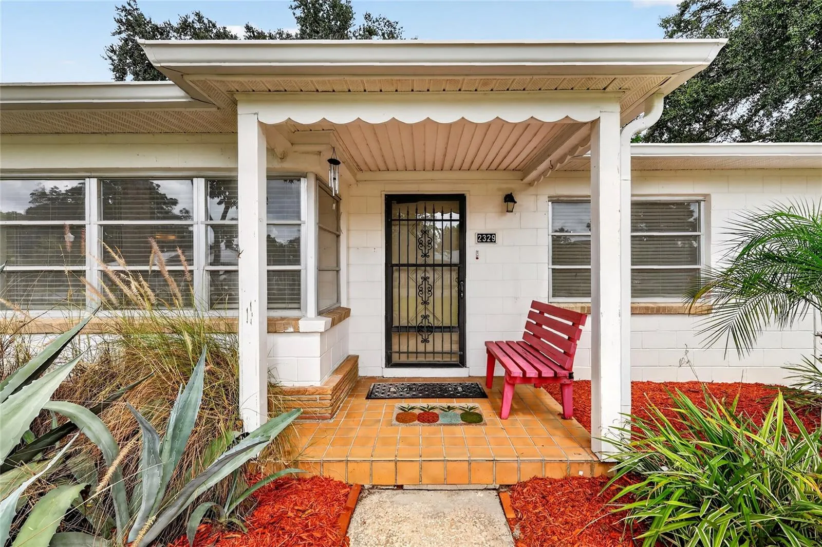Covered Entrance/Porch