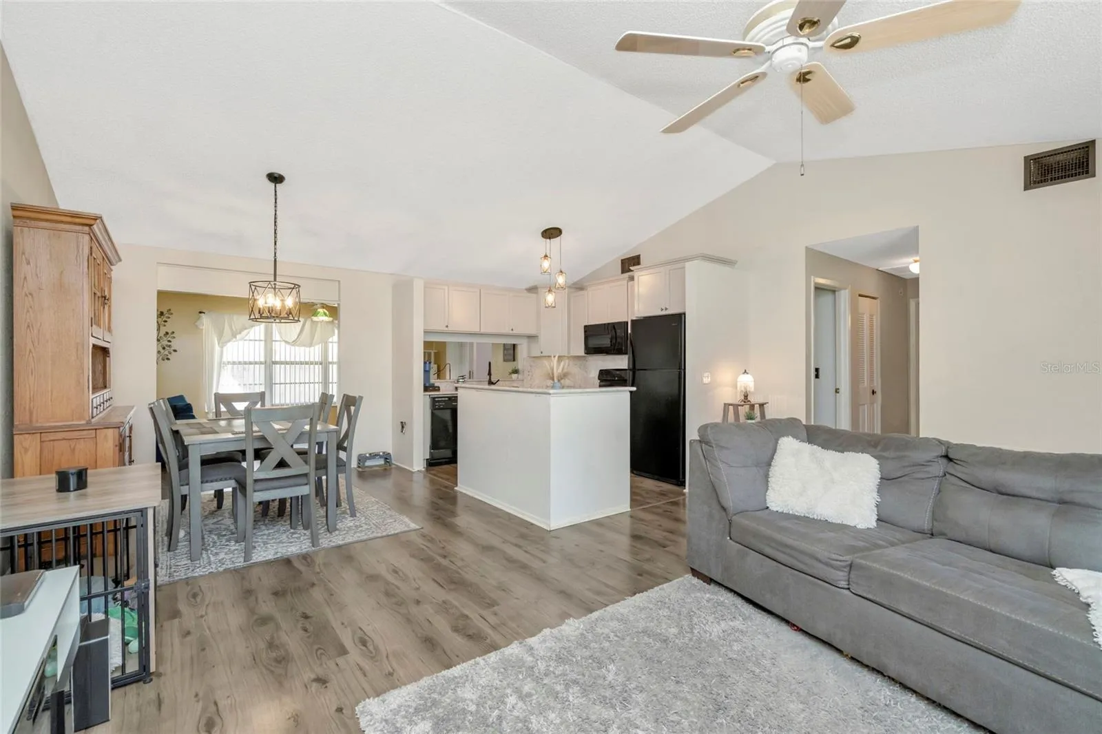 Kitchen - Dining