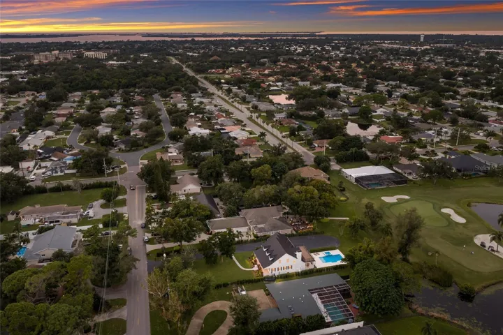 Just a short distance to Palma Sola Bay and the Manatee River