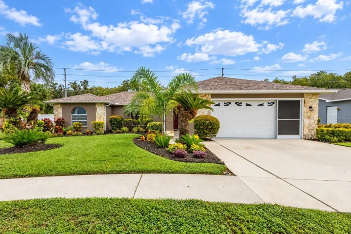 Must see 3-bedroom, 3 bath POOL home located on a Cul-de-Sac with no rear neighbors and lots of upgrades located in Hunter's Ridge in the Starkey Ranch area.