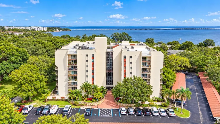 Welcome Home to Seville Condo's !