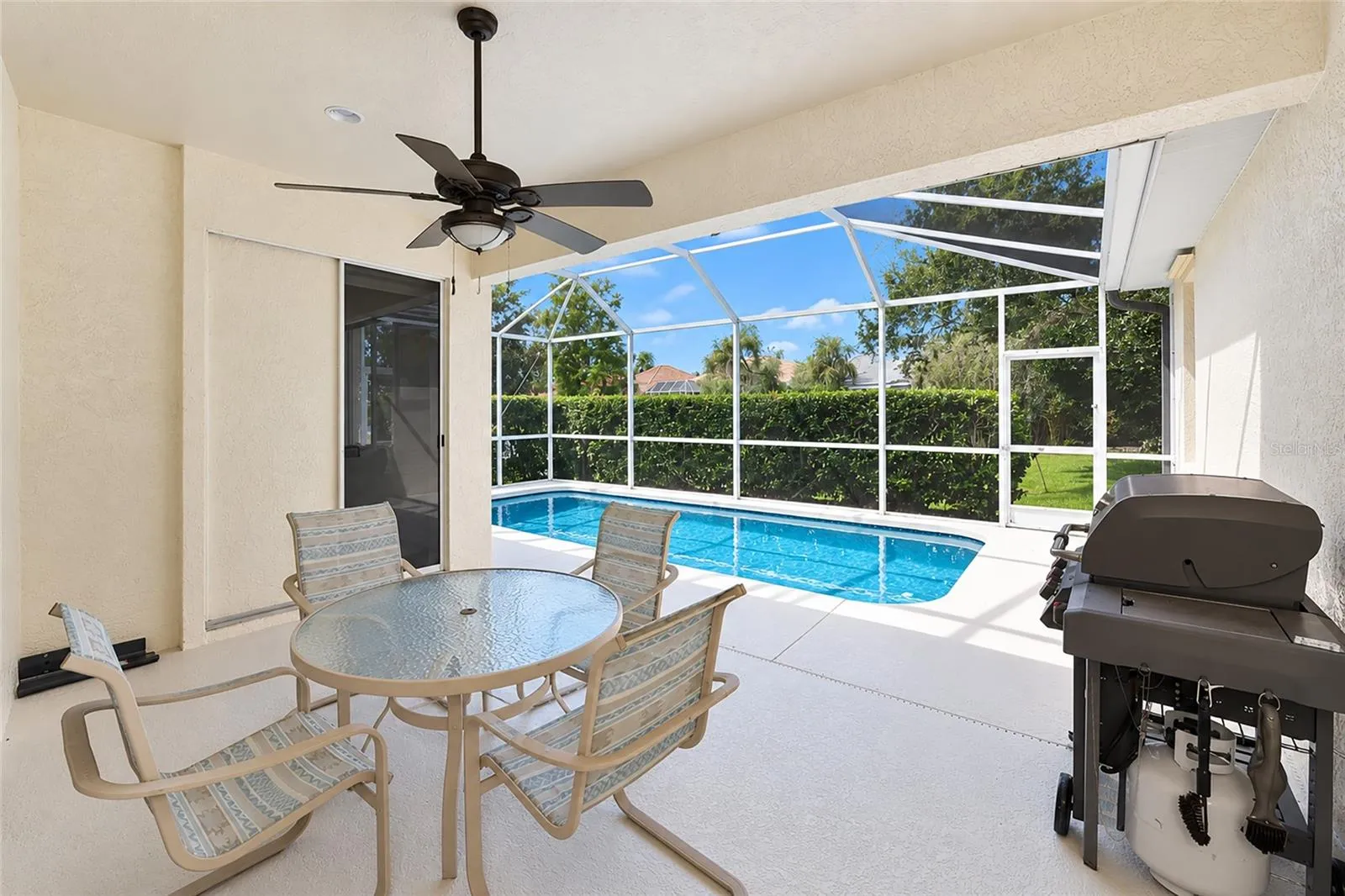 Covered lanai 17.5'x10.75' off family room and living room sliding doors
