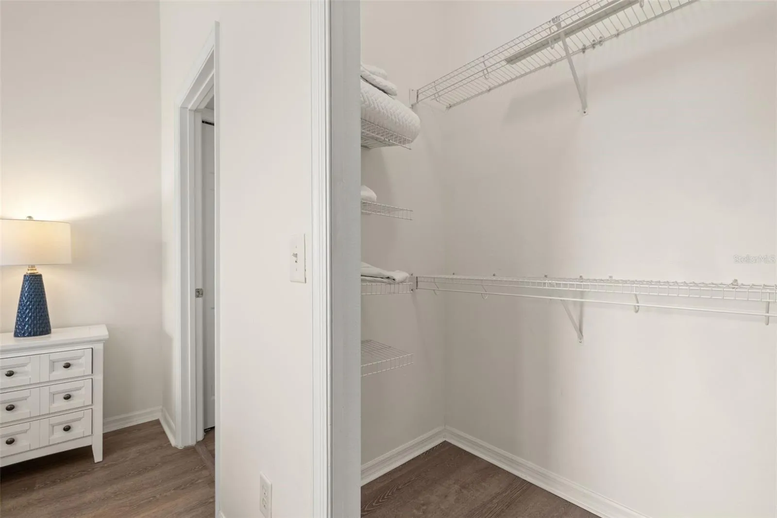 Walk in closet