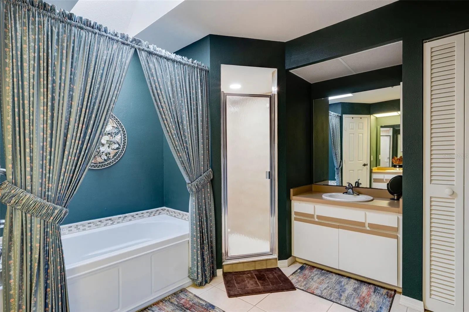 Master Bath - Dual Sinks, Bath &amp; Shower