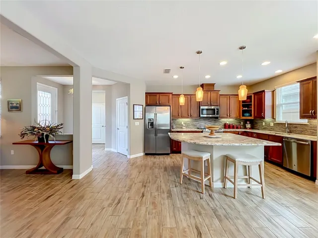 Kitchen/Entry area