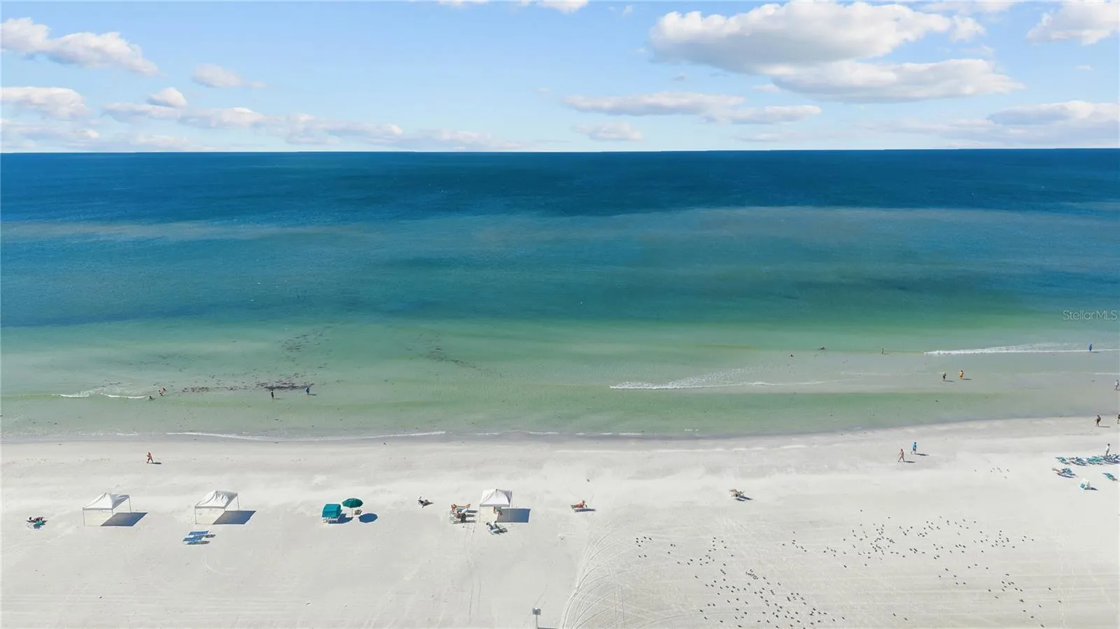 Deed beach area of Casa Mar