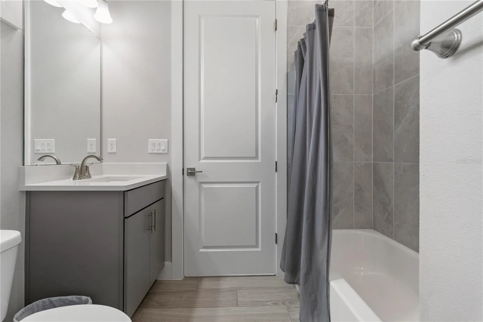 Full second bathroom downstairs