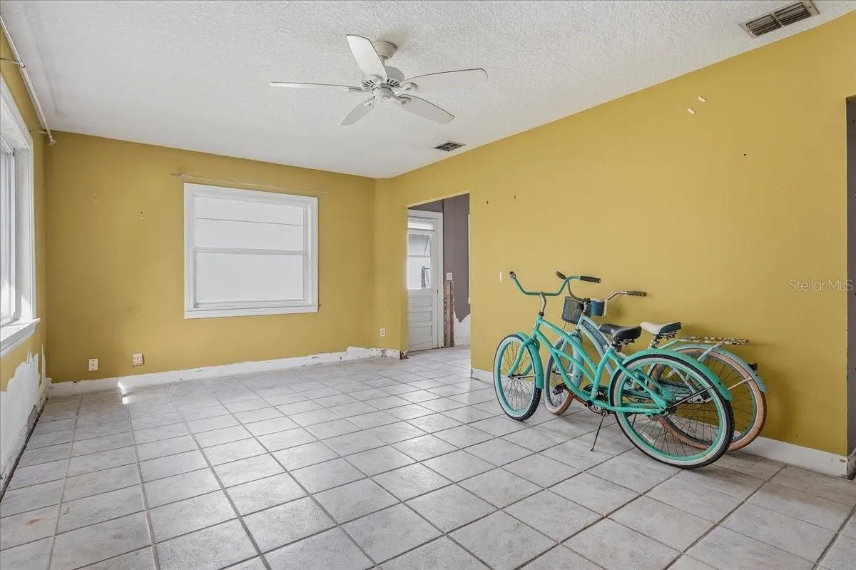 DO YOU WANT OZONA BUT HAVE A TASTE YOU CAN'T FIND? BUILD IT HERE!!