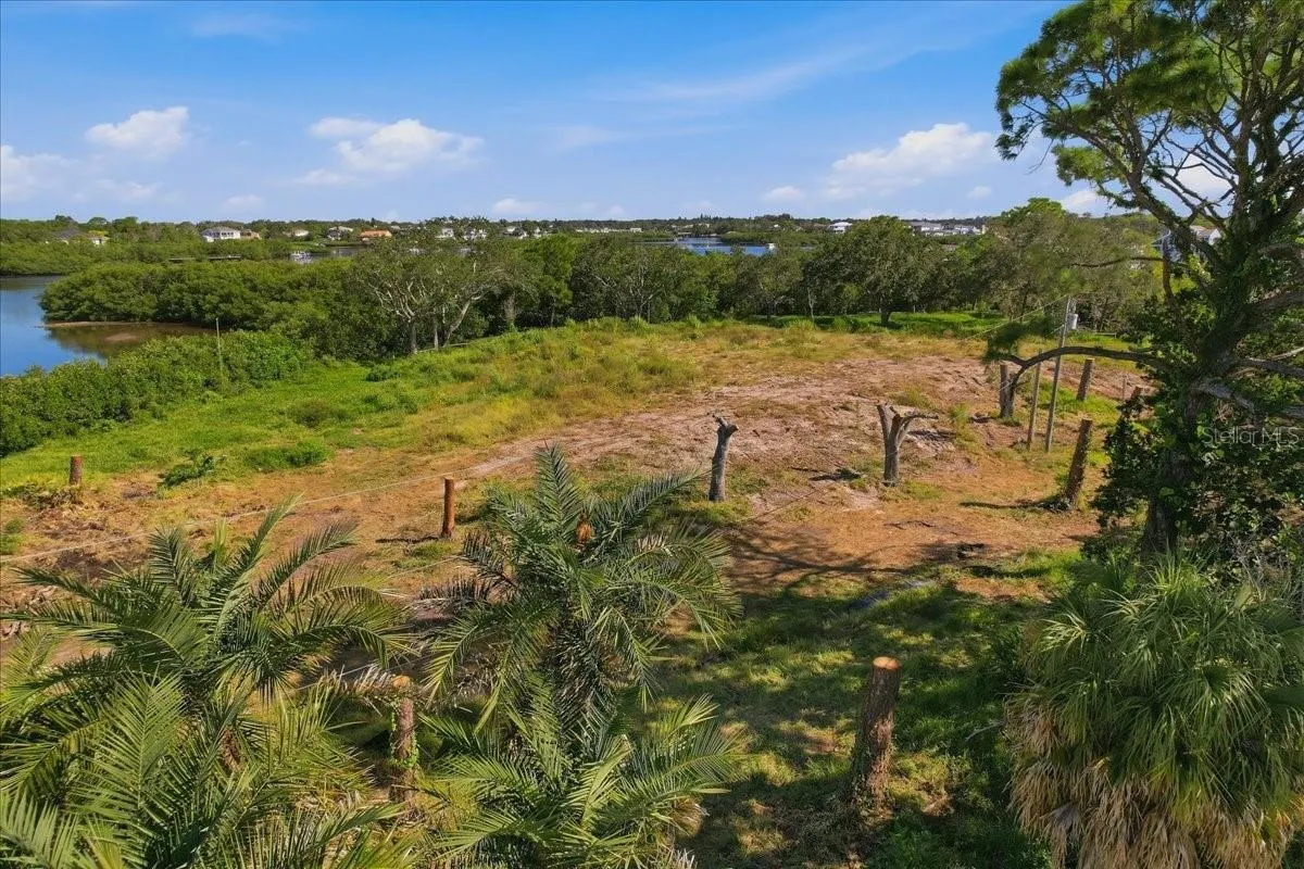 WHAT A GREAT PROPERTY TO BUILD YOUR NEW HOME!