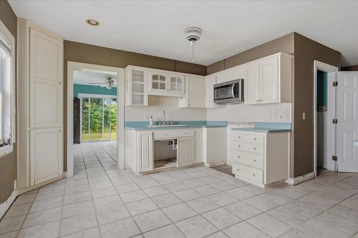 IMAGINE BUILDING YOUR DREAM KITCHEN!