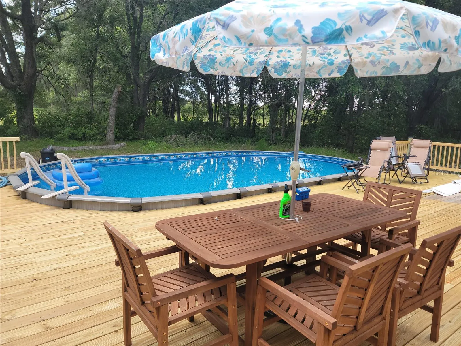 Pool deck