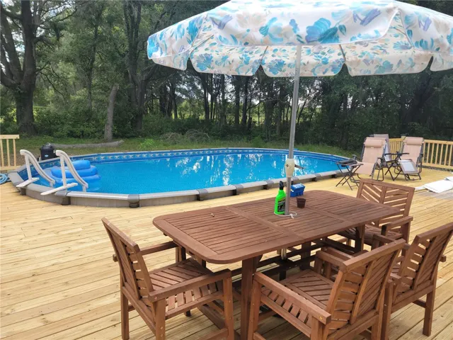 Pool deck