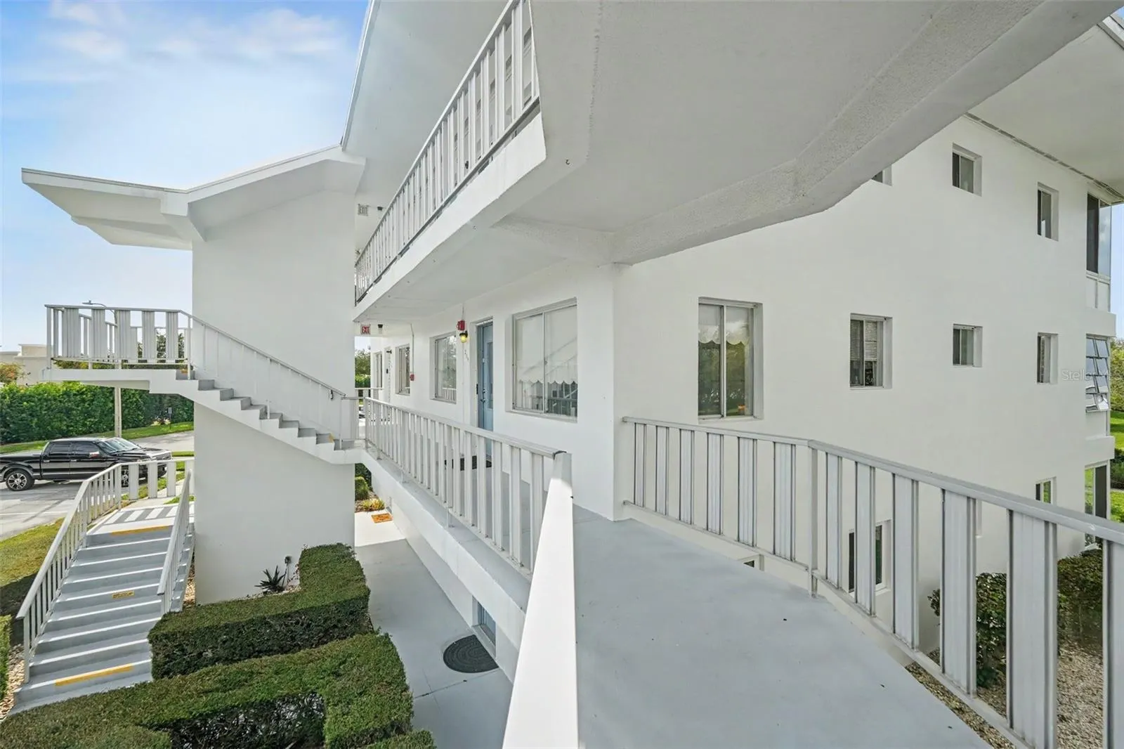 Great view showing the expanse of this corner unit!