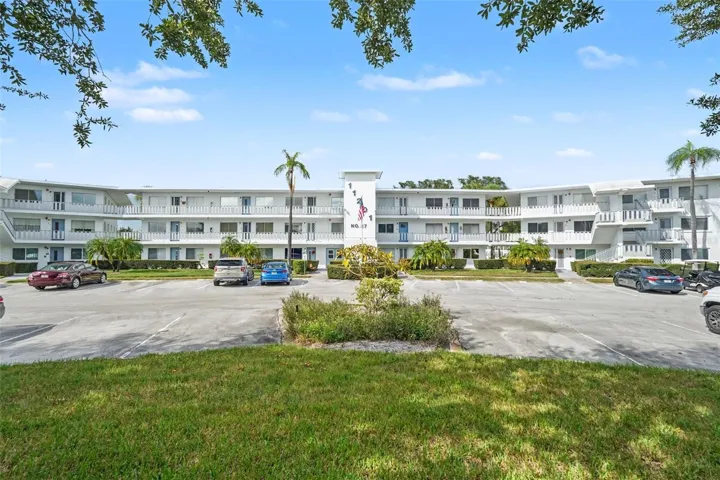 Welcome home to beautiful Seminole Gardens!