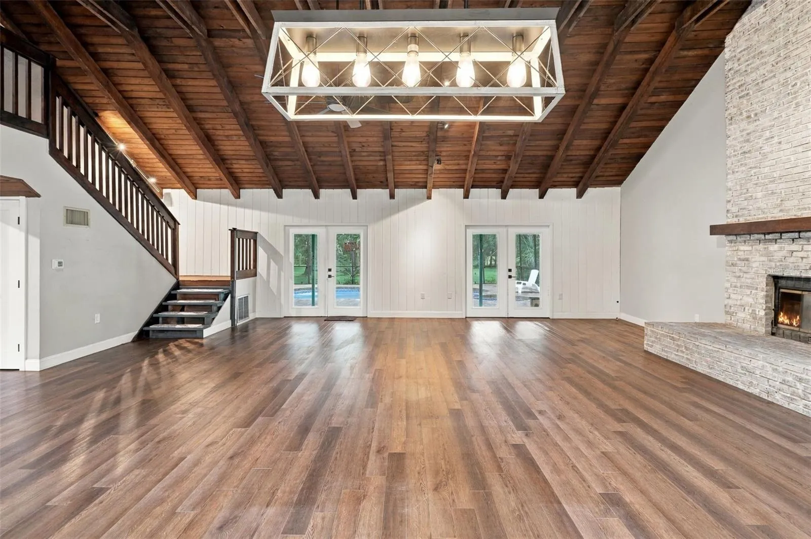 ENTRANCE VIEW OF LIVING ROOM