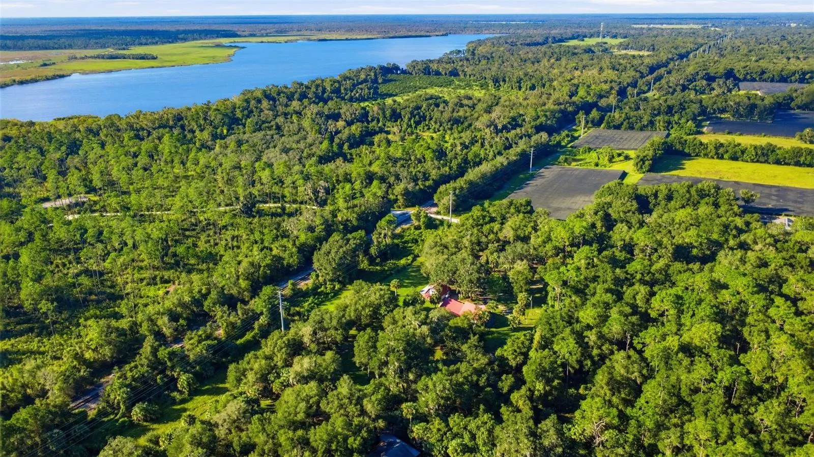 EXPANSIVE OVERVIEW OF THE AREA