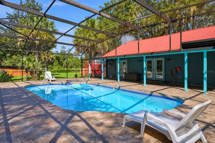 GUNITE INGROUND POOL