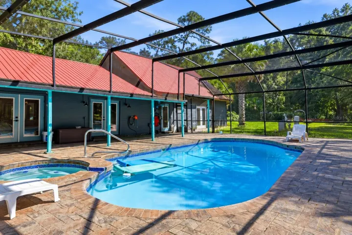 GUNITE INGROUND POOL