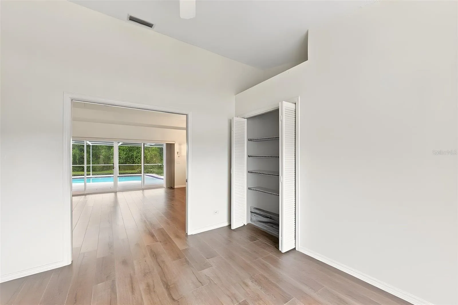 Third bedroom Virtually shown empty