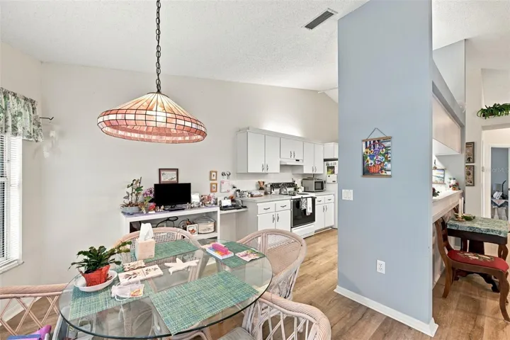 Breakfast nook