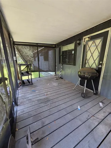 Front screened Poarch