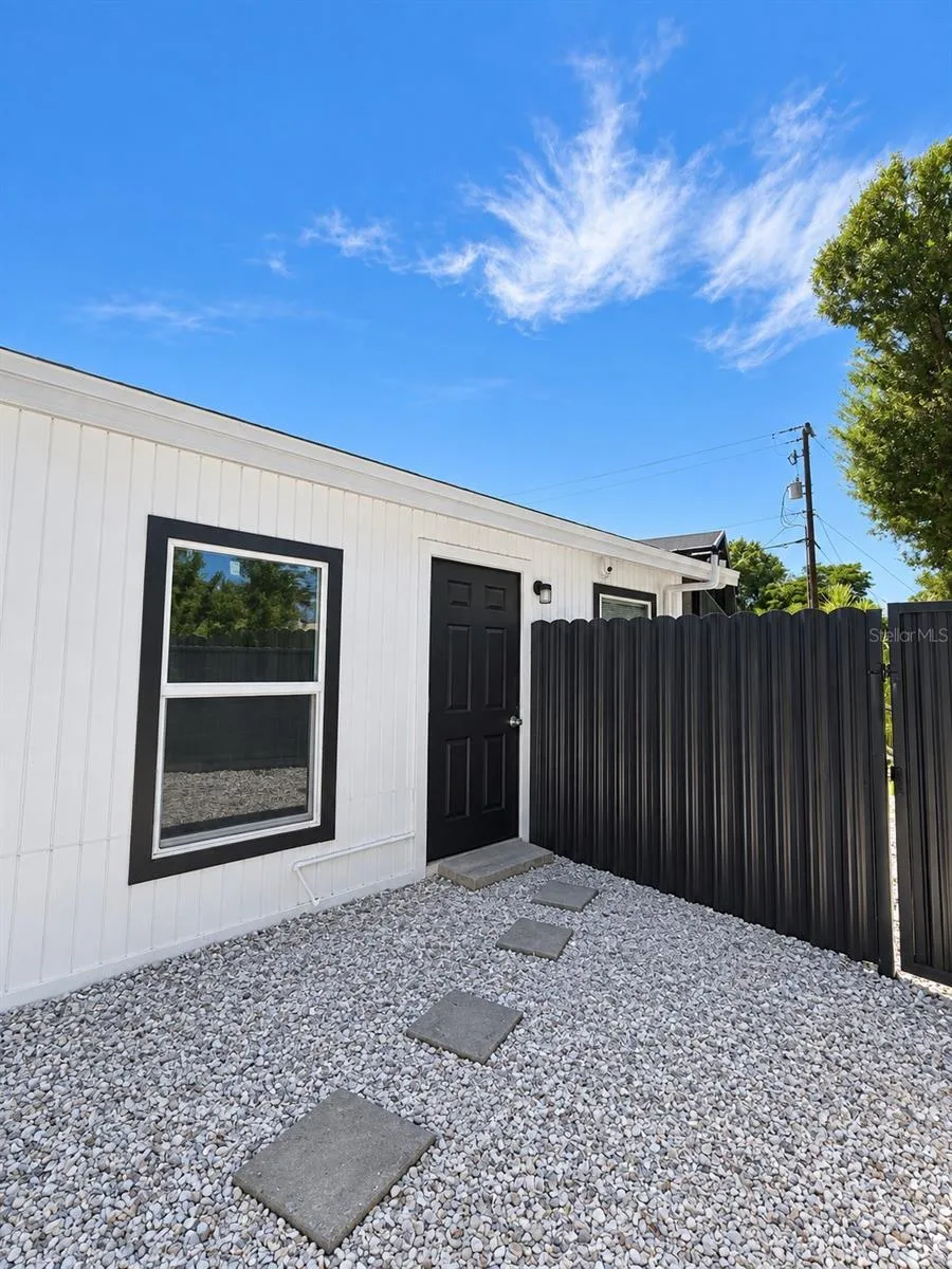 Private Entrance to Second Additional Living Area