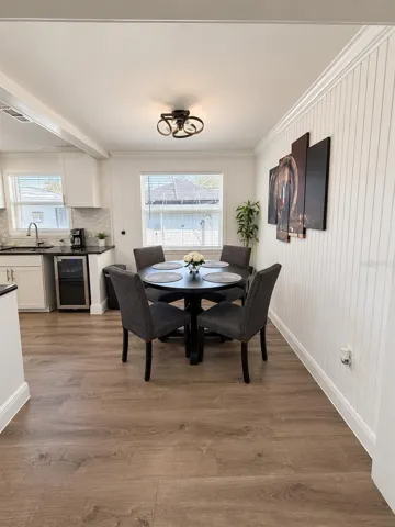 Dinning Table