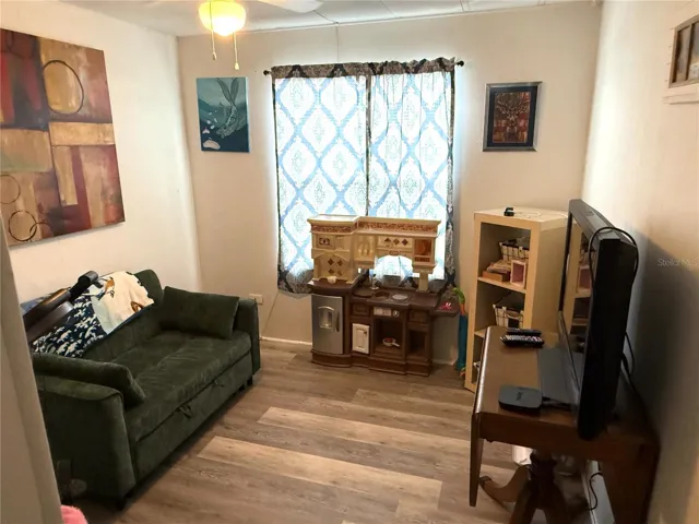 2nd Bedroom