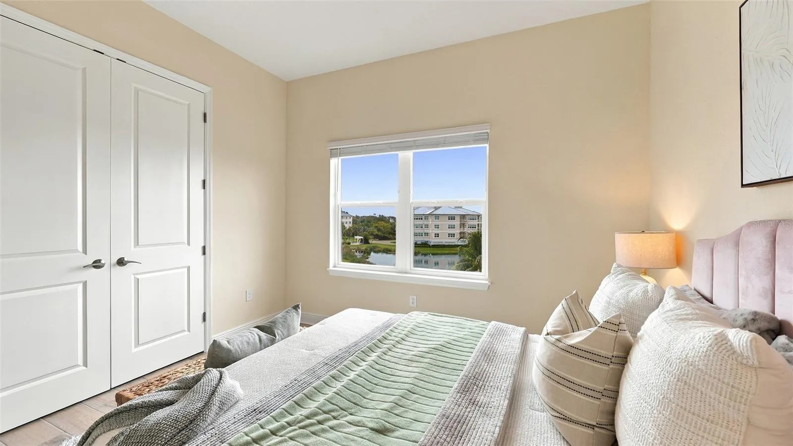 Guest bedroom