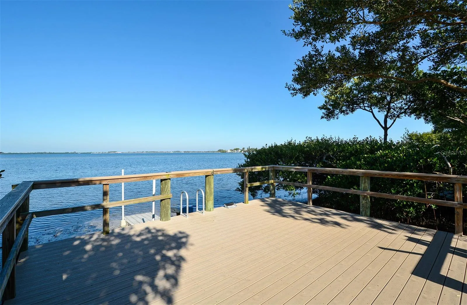 Private deck for kayaks and fishing