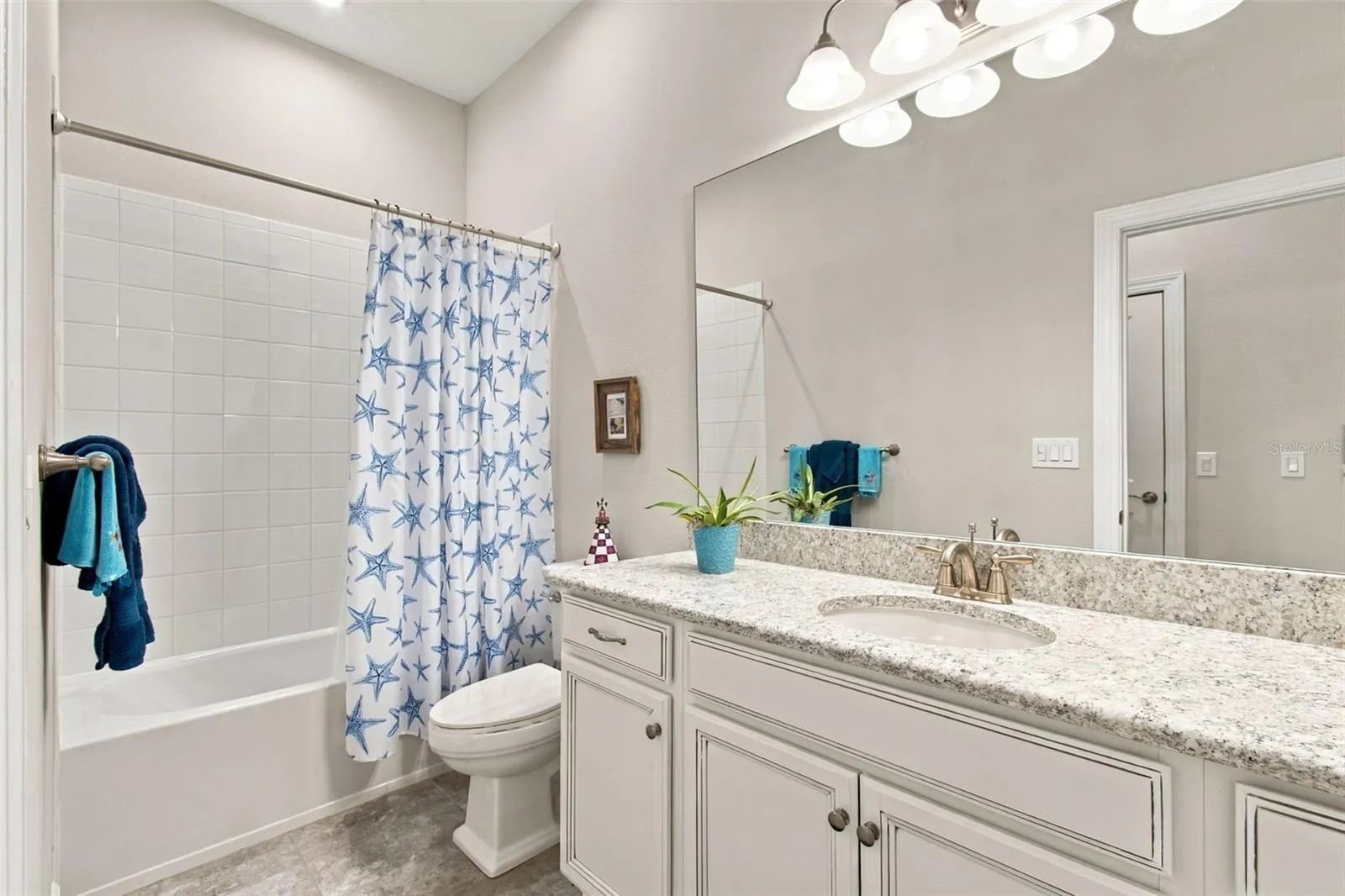 Hall Bath 3