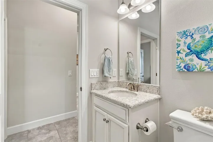 Hall Bath 2