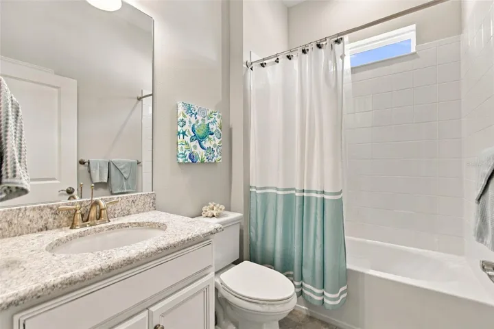 Hall Bath 2