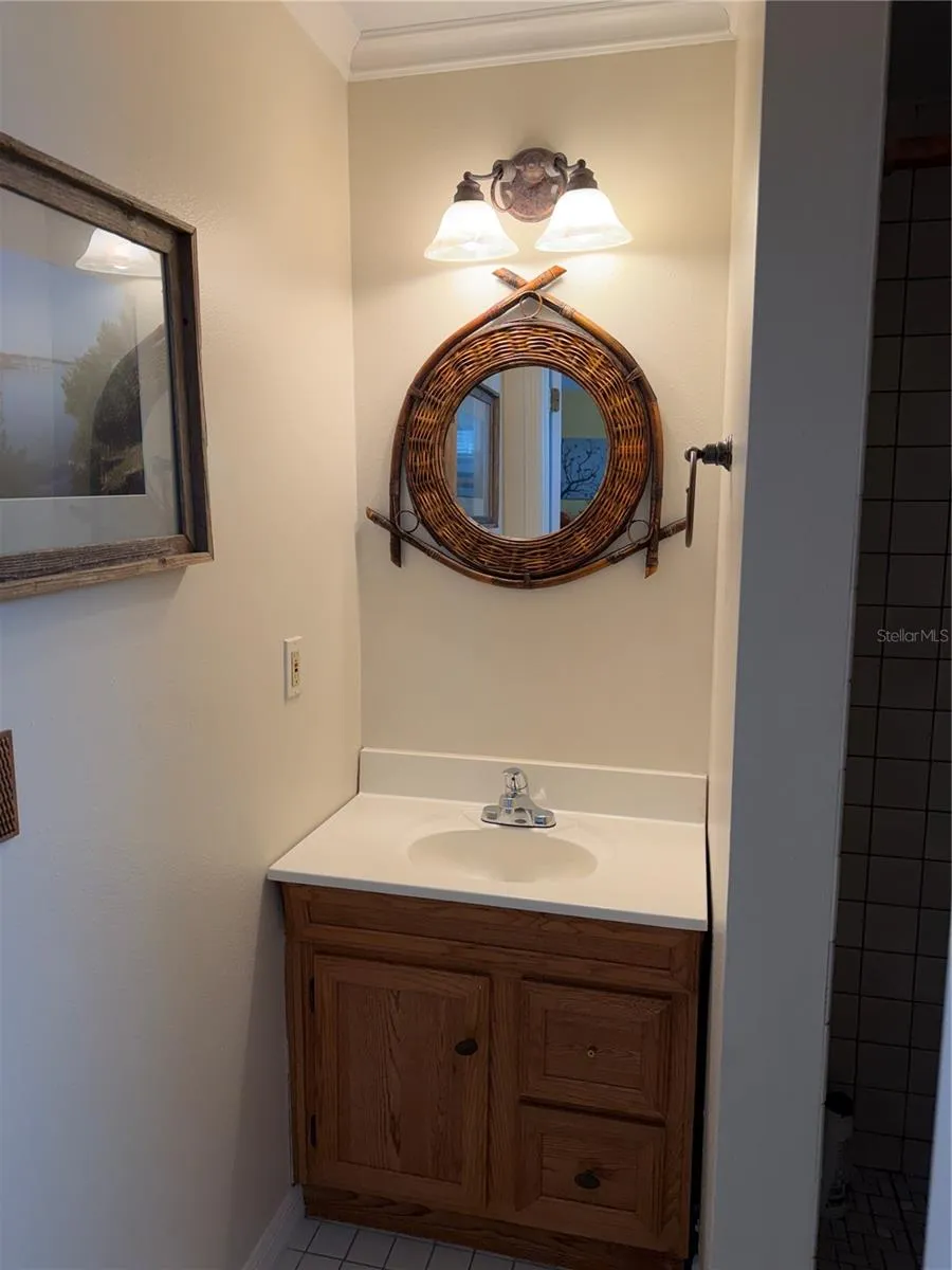 Bonus room full bath