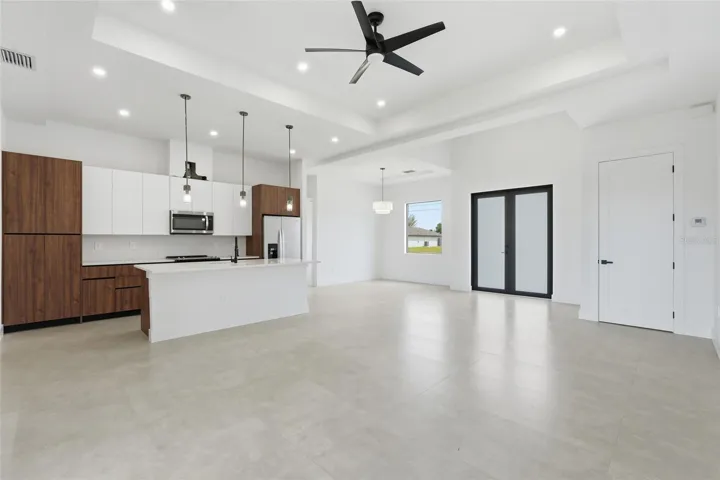 Living/Kitchen/Dining