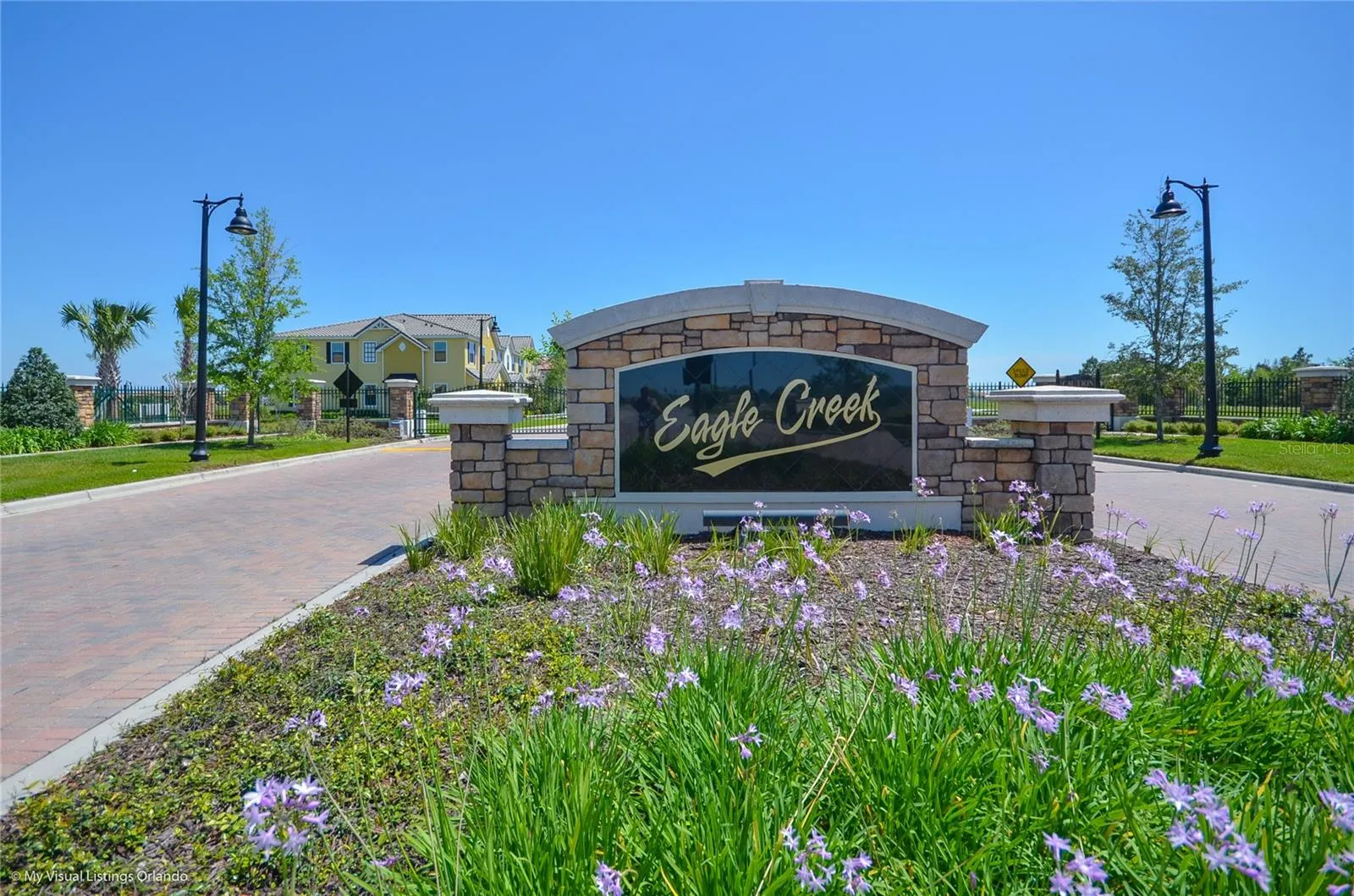 Eagle Creek Golf Clubhouse