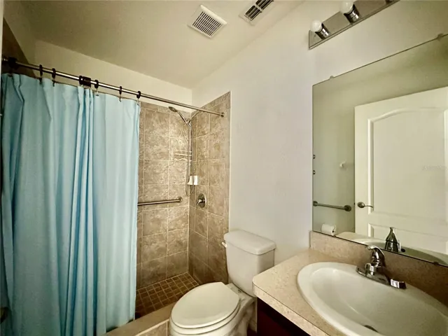 2nd Bathroom