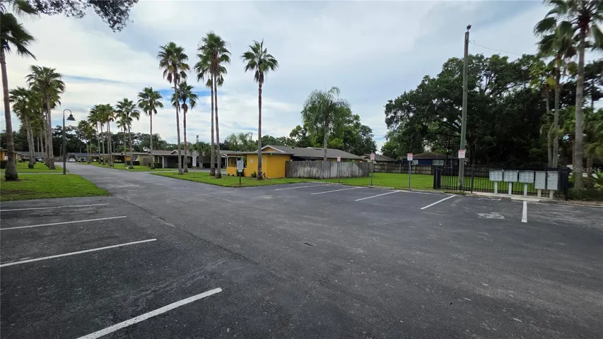 Guest Parking &amp; Mailboxes