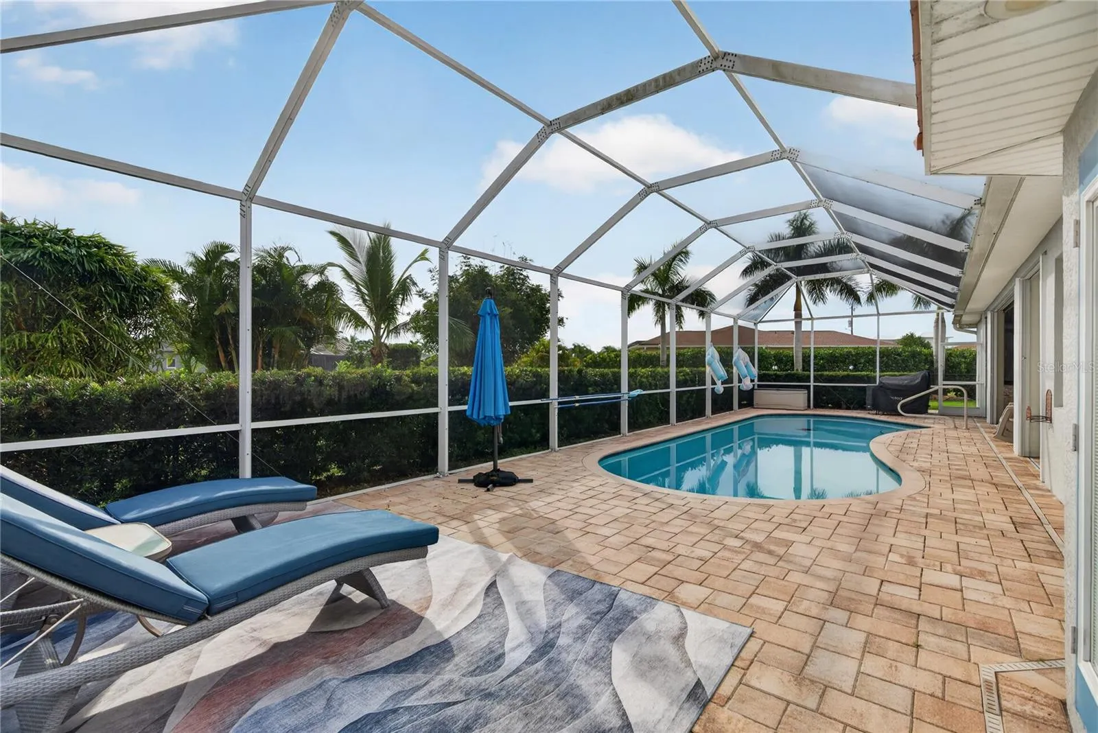 Lanai with Pool