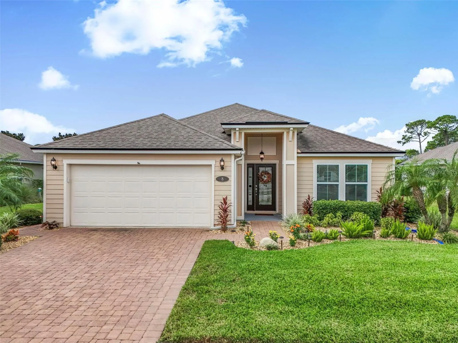 8 Country Club Harbor Circle