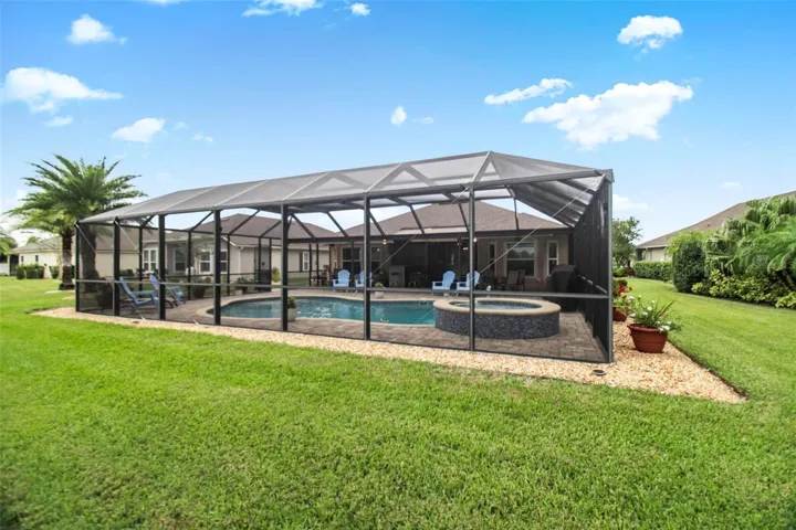 Large screened lanai