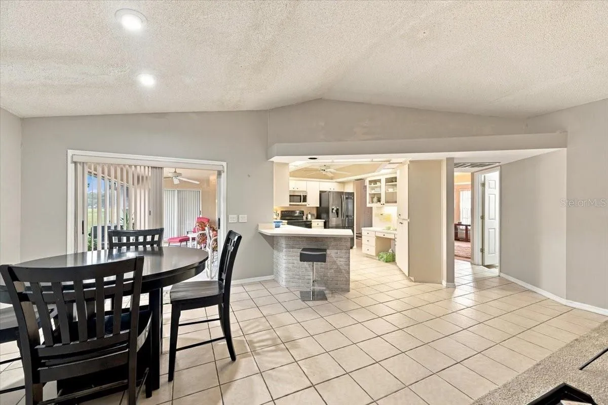 Breakfast nook &amp; kitchen