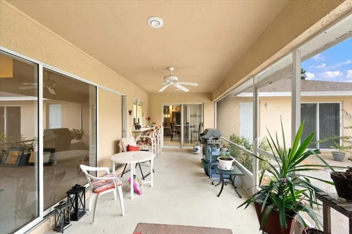 Back screened lanai