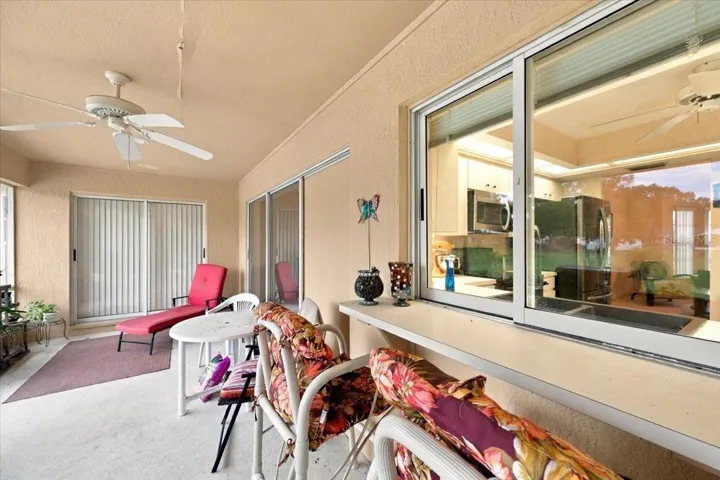 Back screened lanai