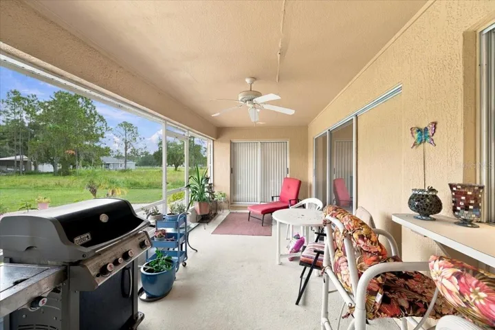 Back screened lanai