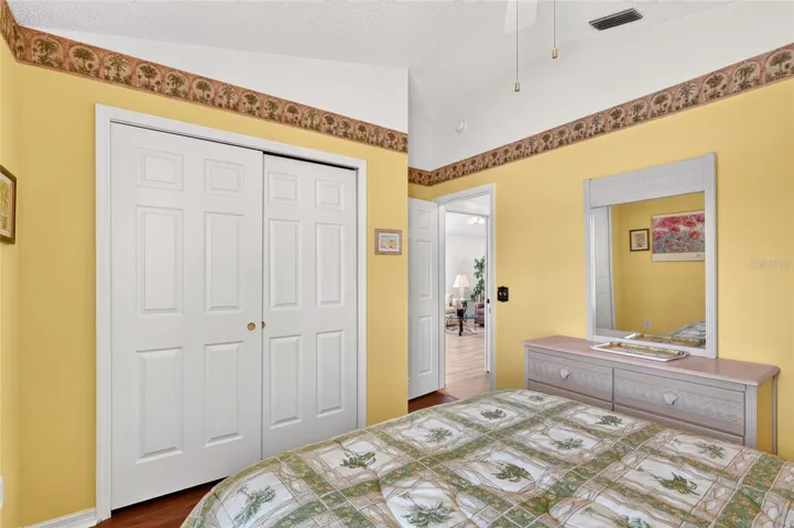 Guest bedroom