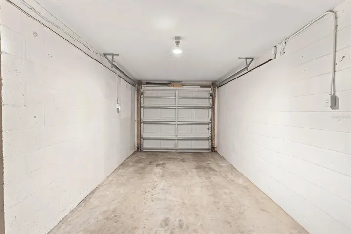 1 car garage