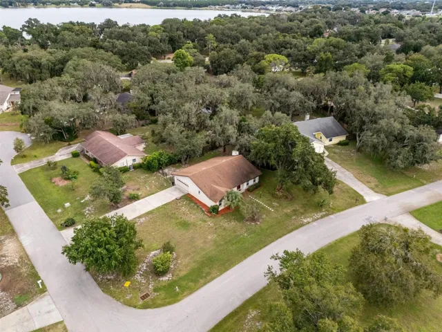 Welcome to 4302 Shadow Wood Ln. !